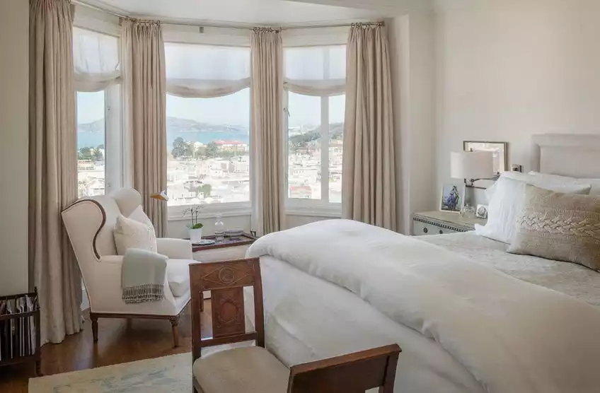 Neutral Curtain Ideas for Bay Windows