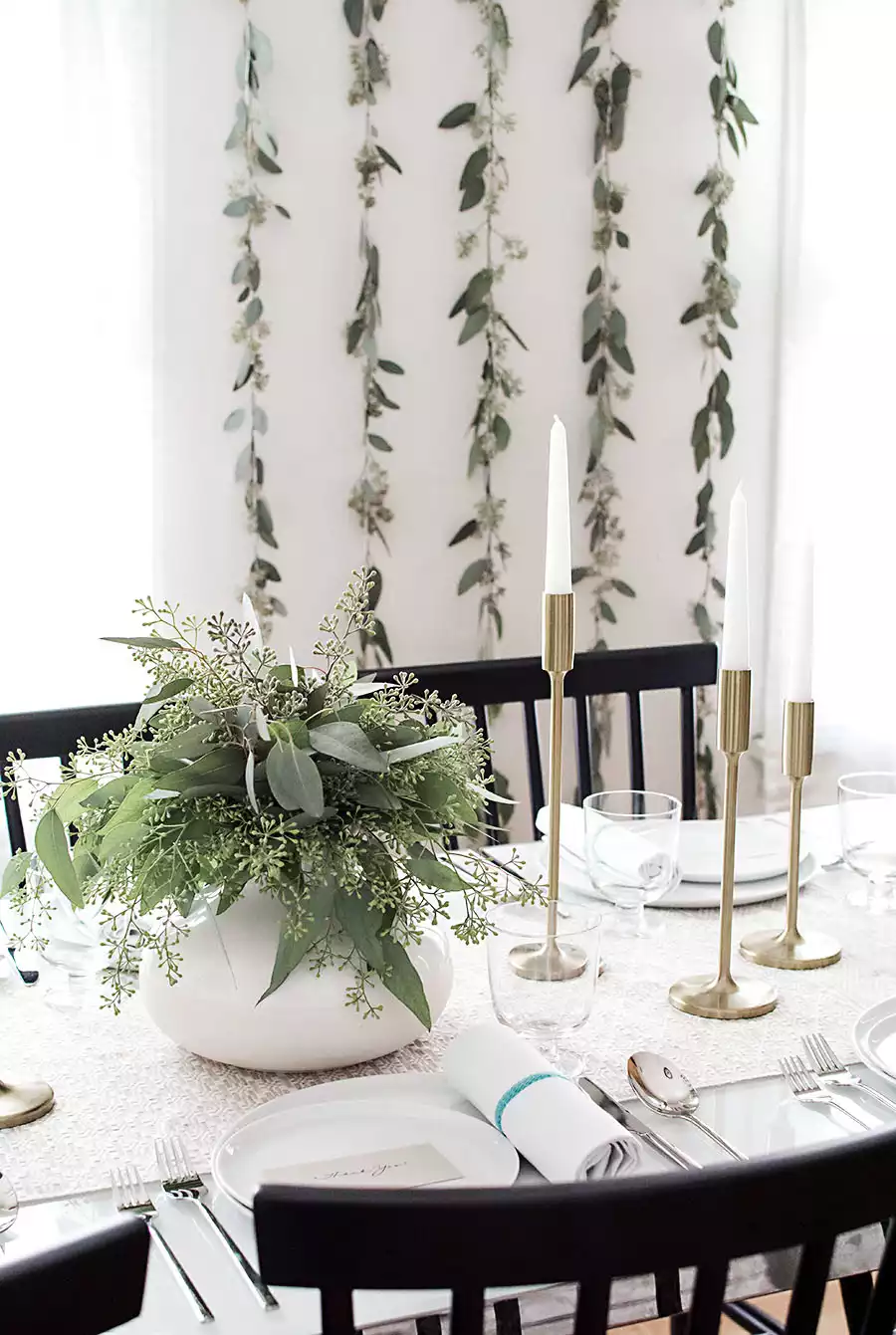Neutral fall table design