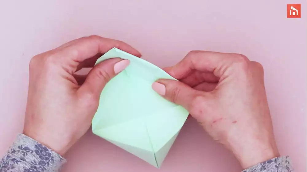 Origami paper wall decor 19
