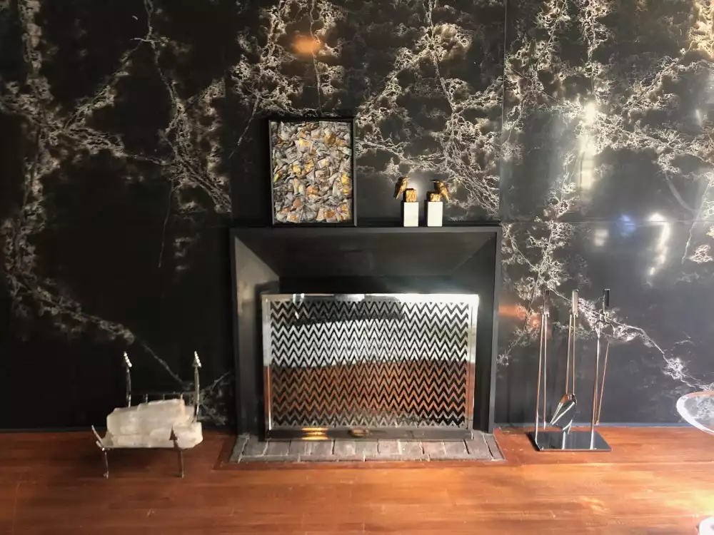 Pros and Cons to Indoor Fireplaces