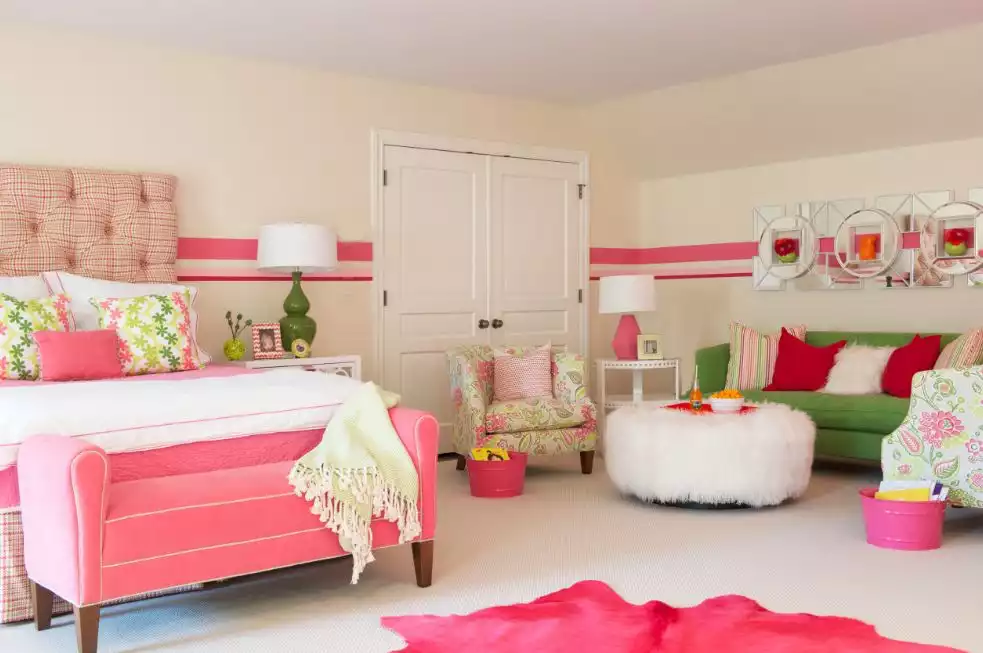 retro pink bedroom