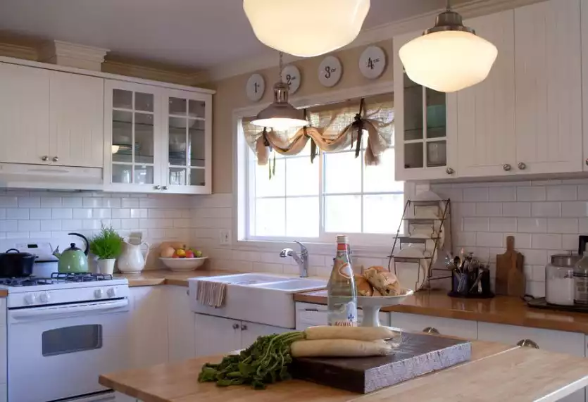 Rustic Kitchen Curtains with Burlap Sacks