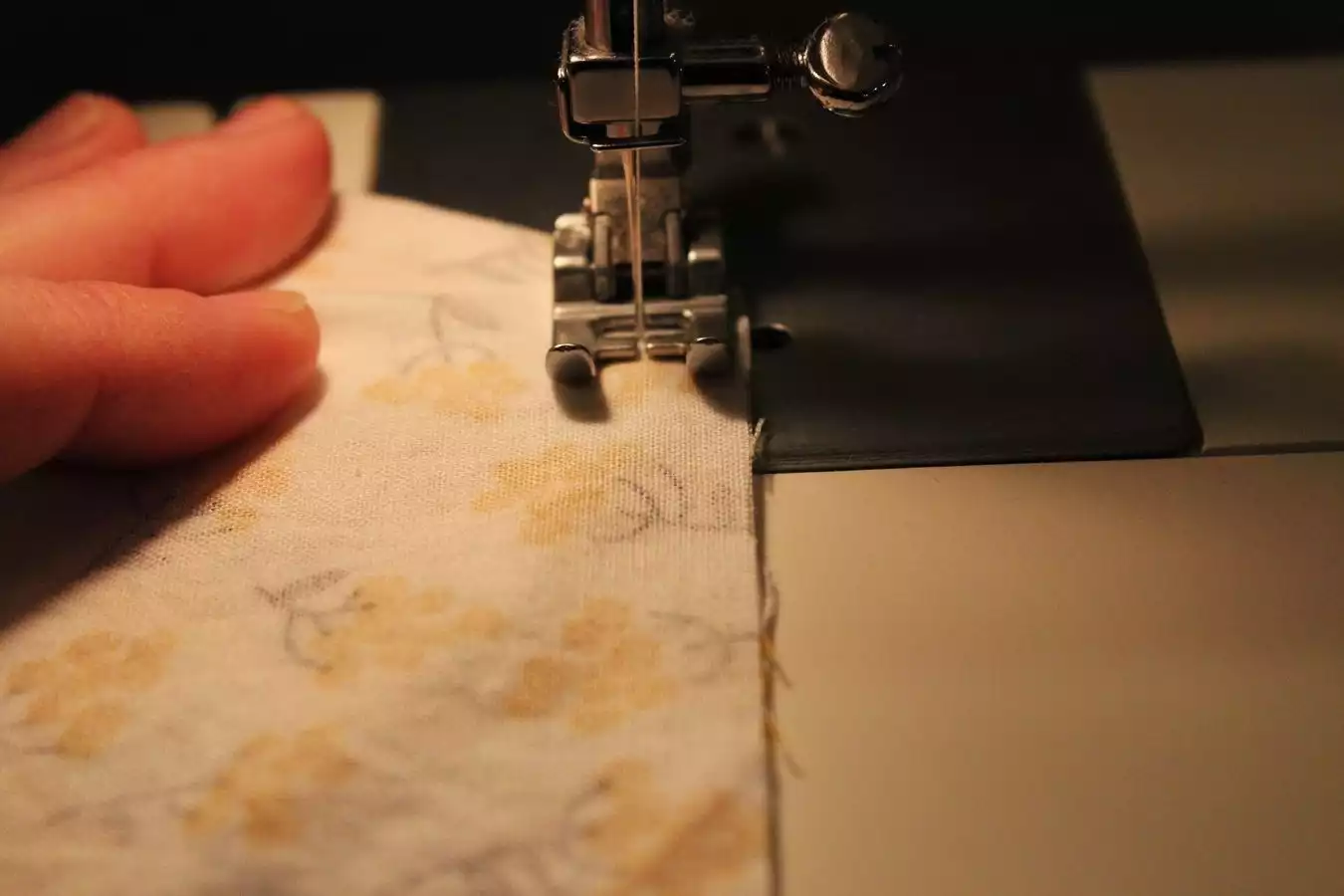 Sew a zigzag stitch1