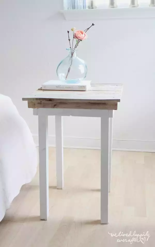 Table-like nightstand for compact spaces