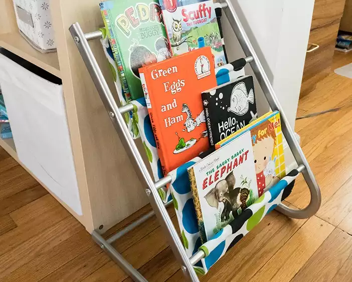 Sling bookshelf makeover idea
