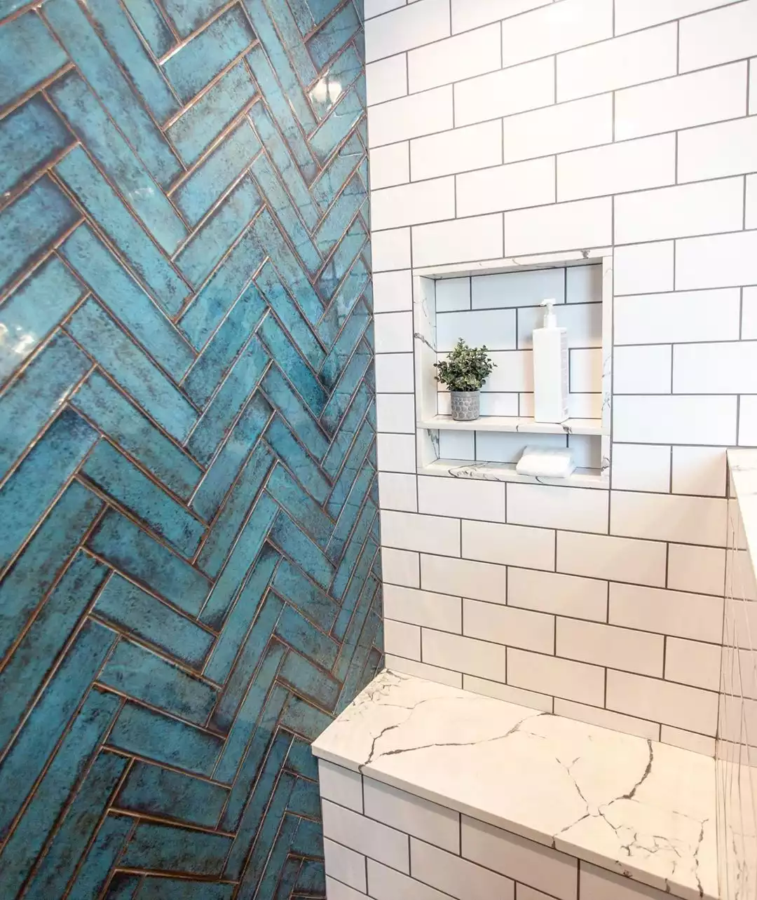 Subway Tiles Shower Niche
