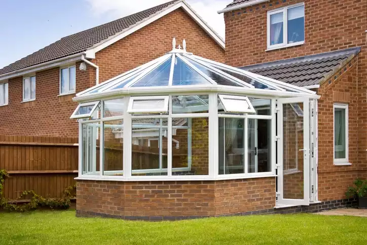 Sunroom vs. Conservatory