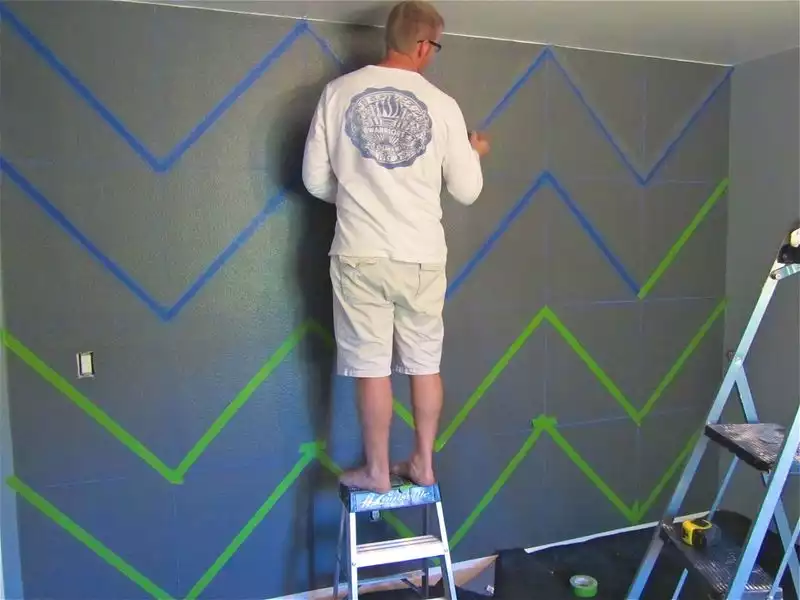 Take time to draw with tape the lines