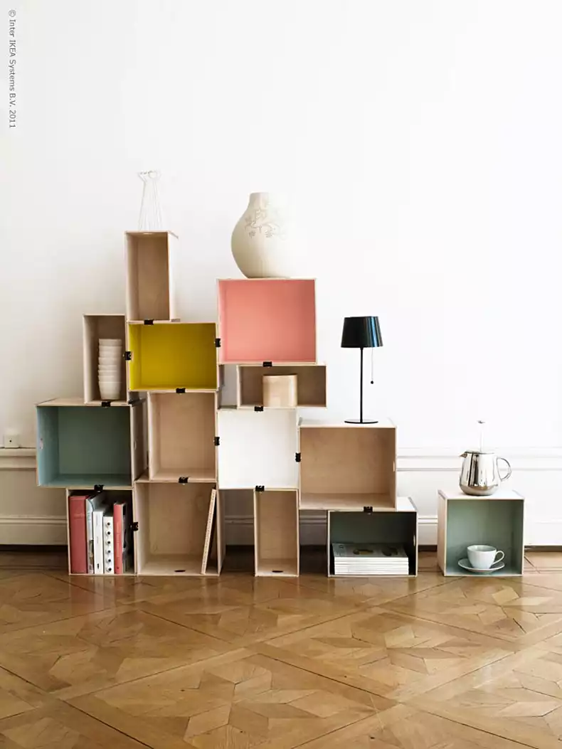 Unshaped bookshelf box from ikea