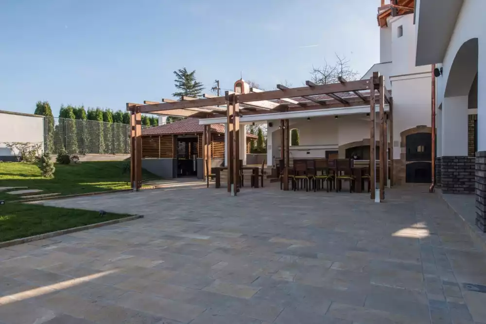 What Are The Benefits Of A Pergola