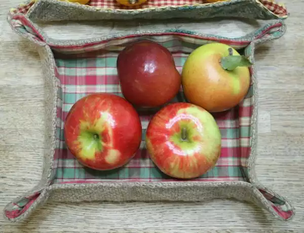 Burlap tray