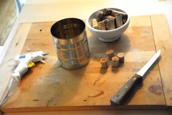 Cork pencil cup2