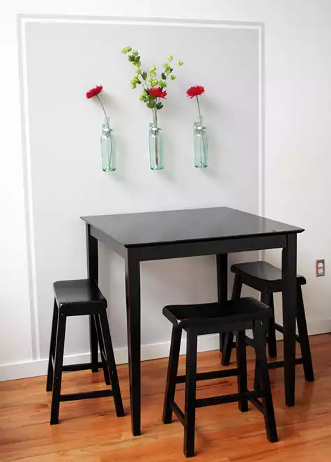 Fun With Bottles – How To Turn Them Into Vases