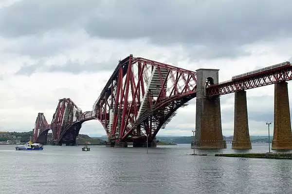 Impressive bridges forth railway scotland