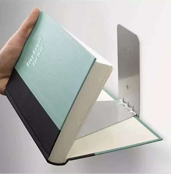 Invisible bookshelf1