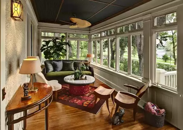 Narrow sunroom1