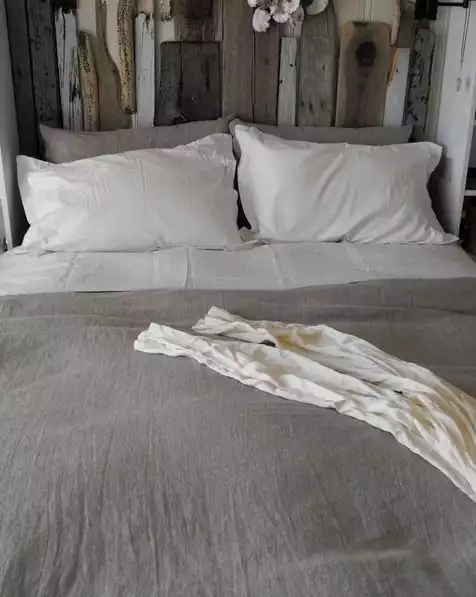 Old wood headboard1