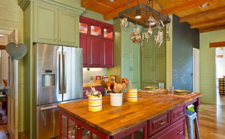olive-that-go-well-with-red
