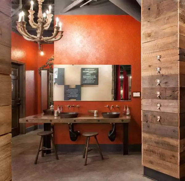 Starbucks coffee interior7
