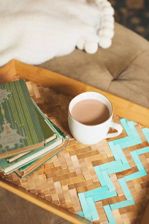 Woven tray