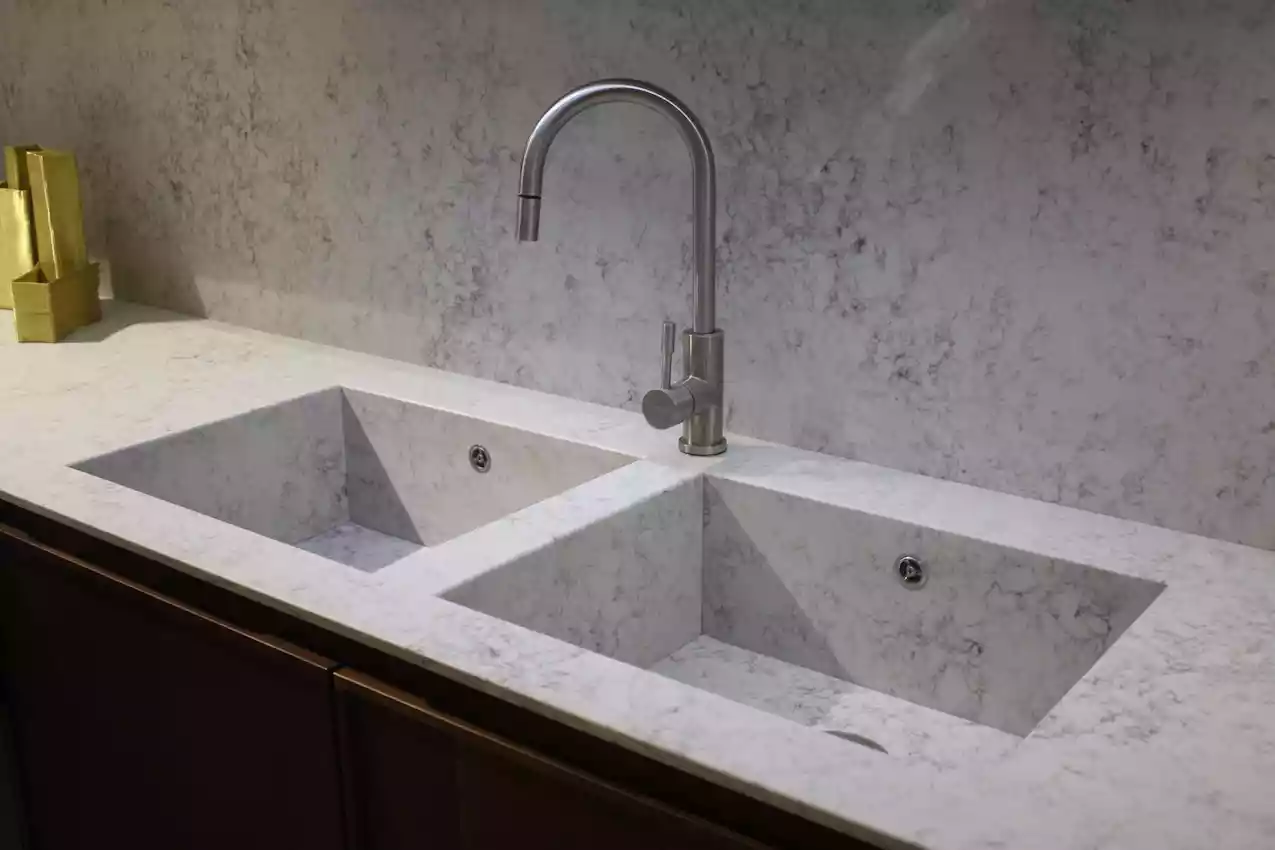 Carrara Marble Countertops for Classic Beauty