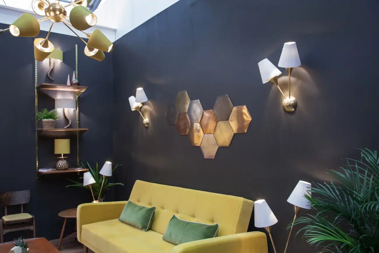 Clutter free decor