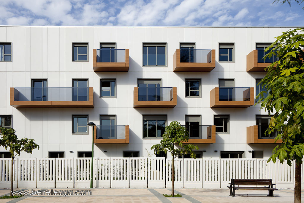 32 Fadura Dwellings spain