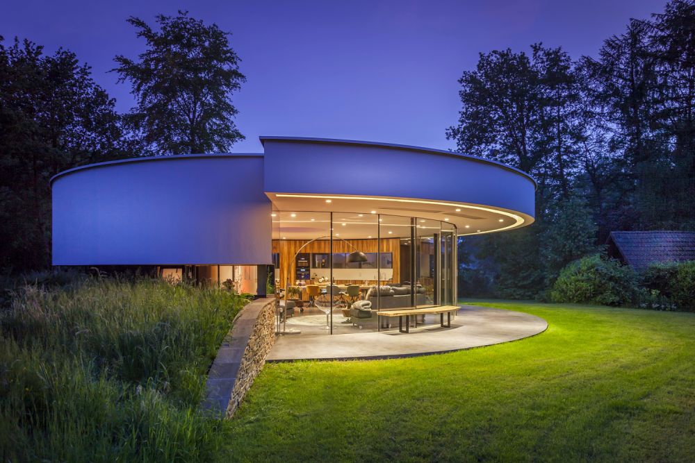 360 Villa by 123DV side view