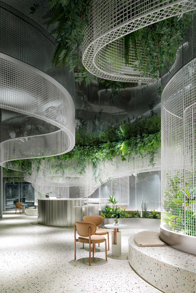 A Green and Eco-Friendly Coffee Shop in China