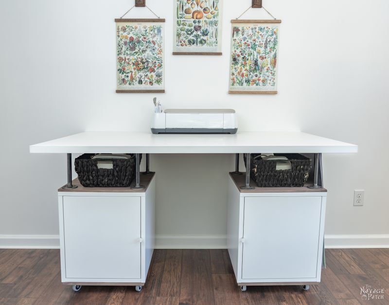 A custom rolling table