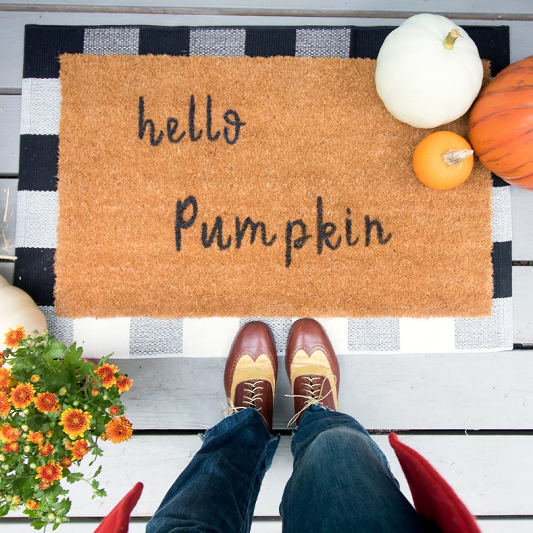 A simple stenciled doormat