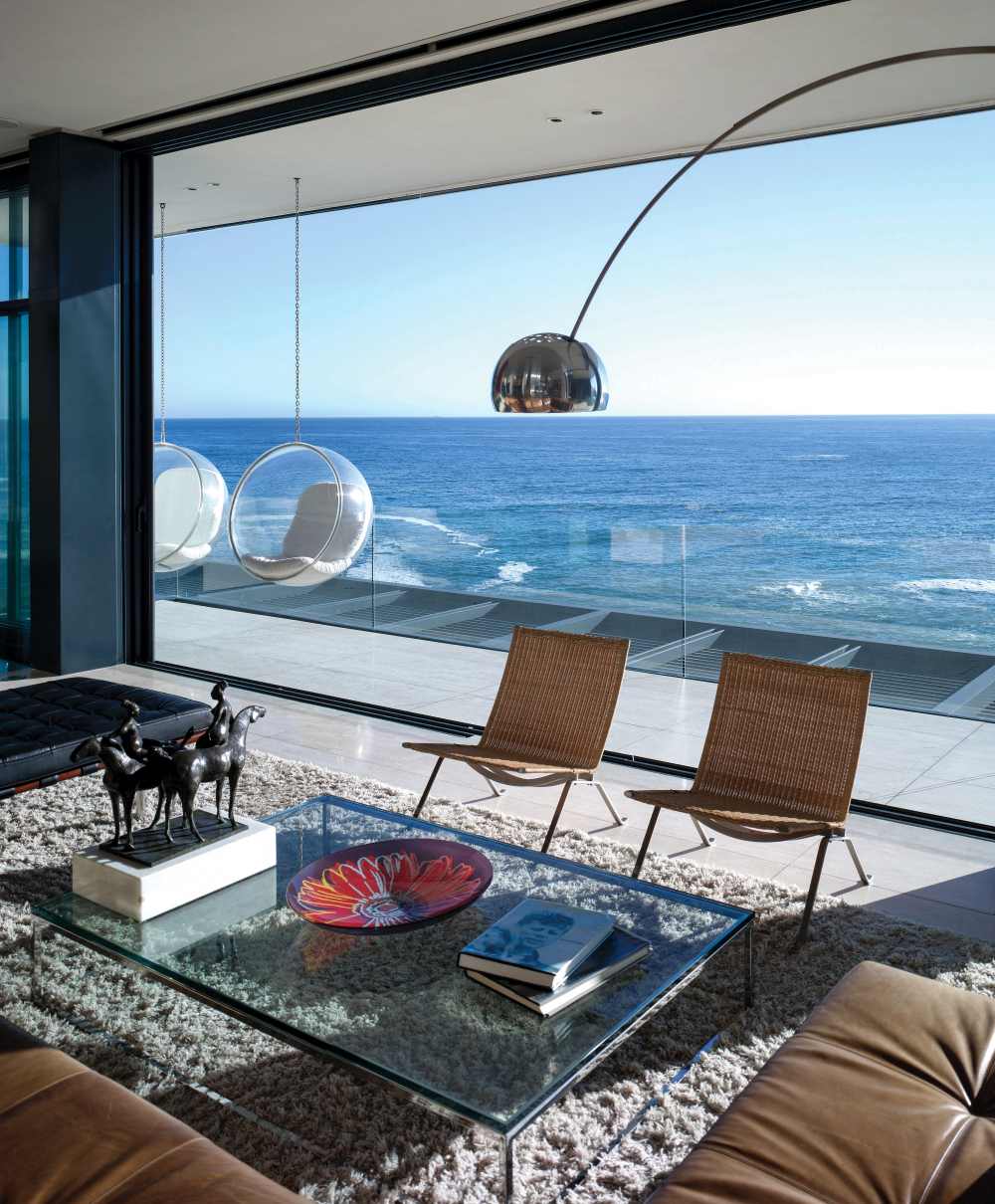 ARRCC Horizon Villa in Cape Town South Africa glass balustrade