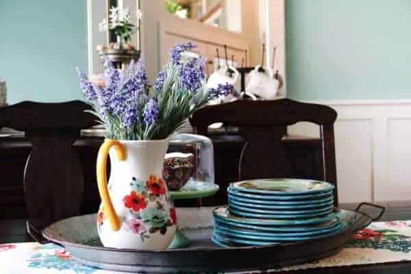 Add Lavender to Your Dining Room Table