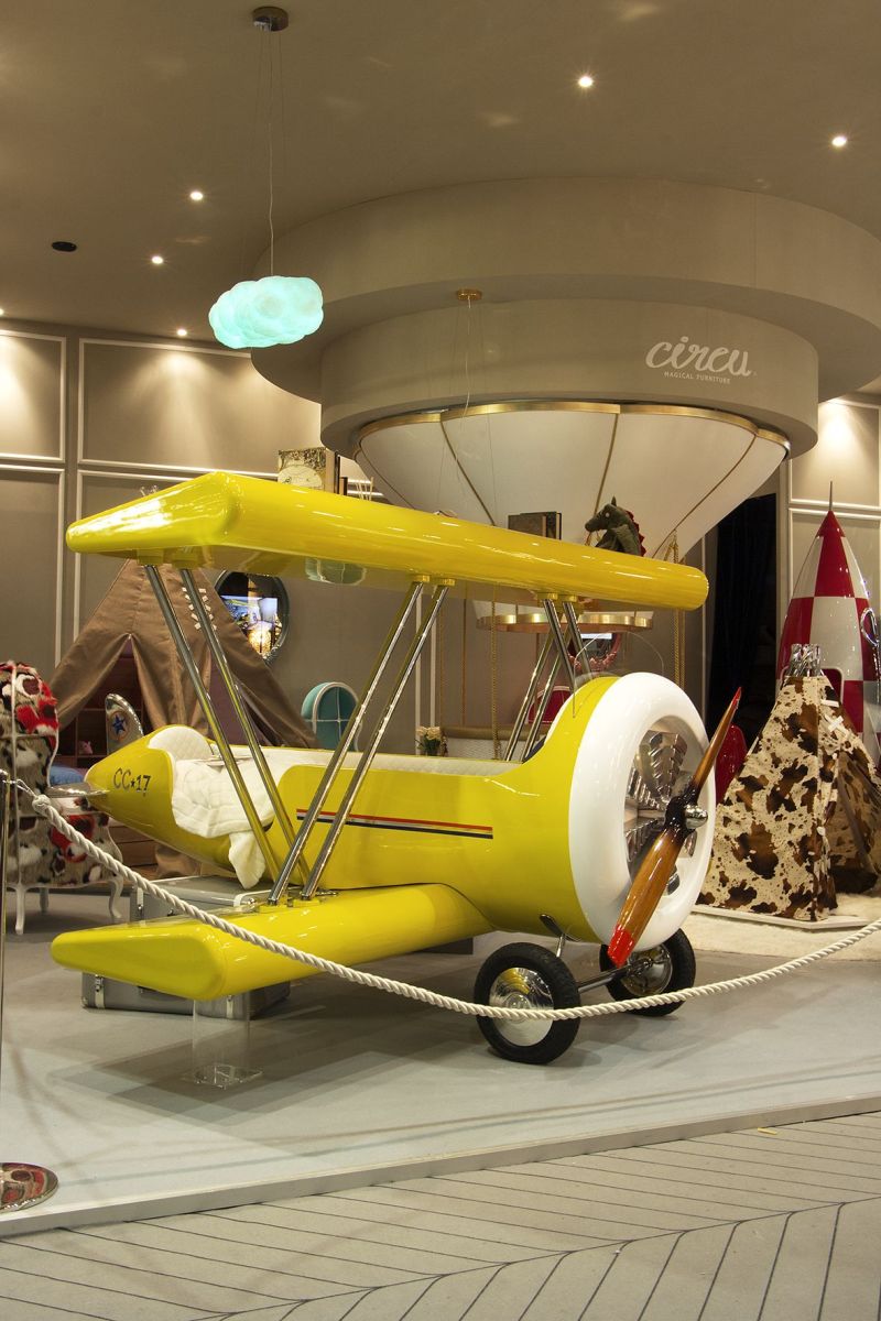 Airplane bed from Circu