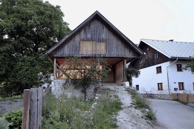 Alpine Barn Apartment Design Exterior