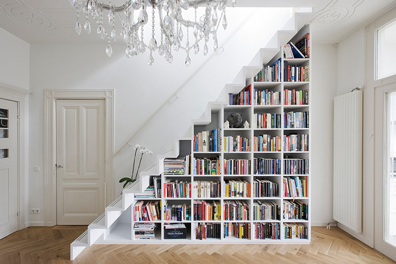Amsterdam house with built in bookcase