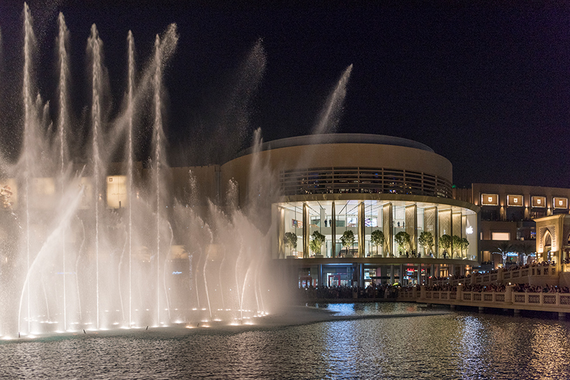 Apple dubai mall by foster and partners Dancing Fountains