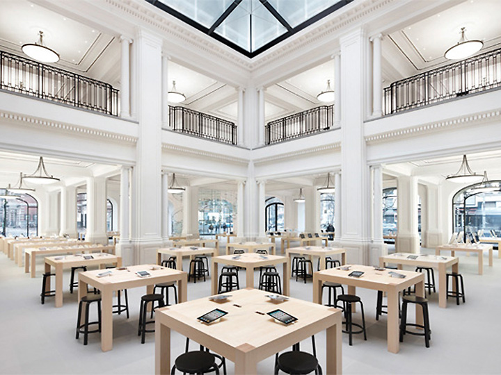 Apple store in Amsterdam Interior Design