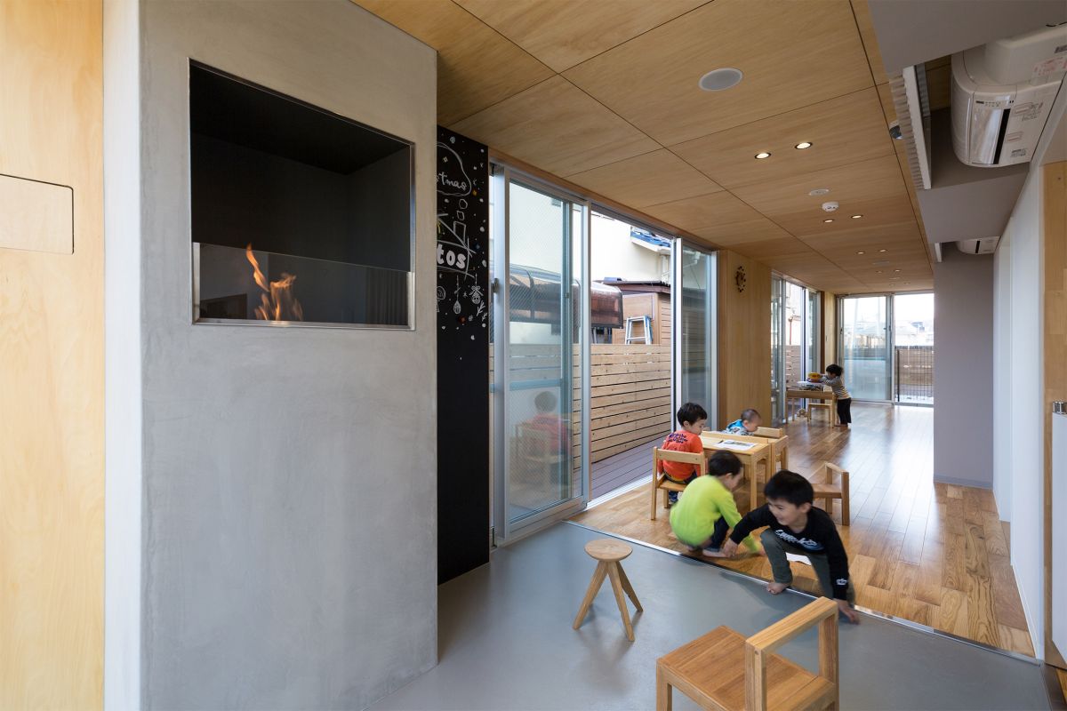 Architecture studio Hibinosekkei playground low chairs