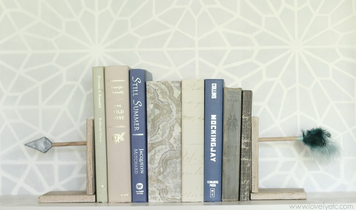 Arrow-shaped bookends