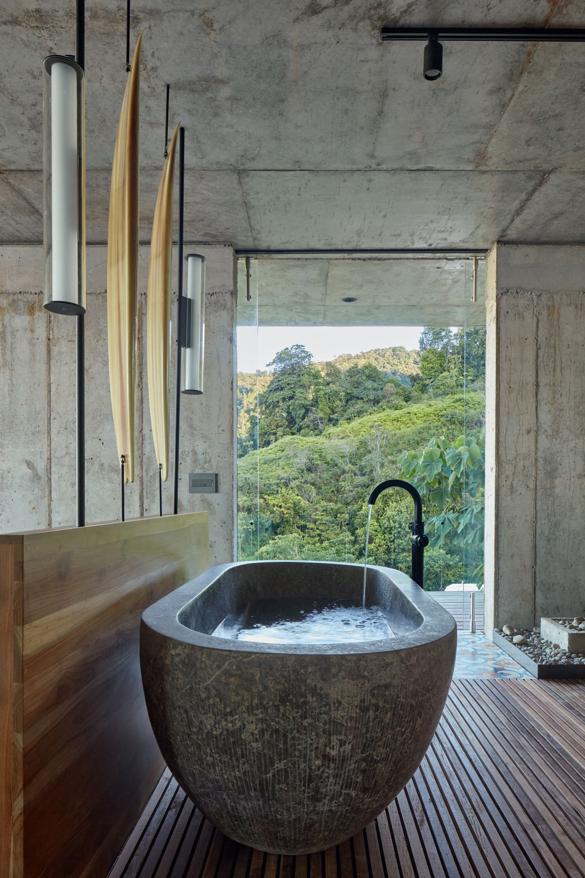 Art Villas Costa Rica by Formafatal bathtub