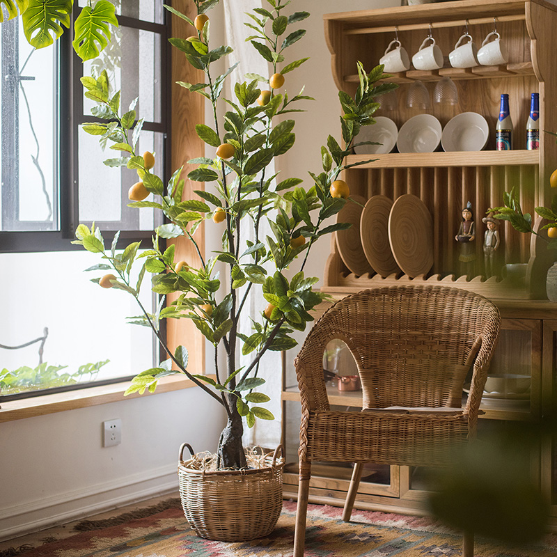 Artificial lemon tree