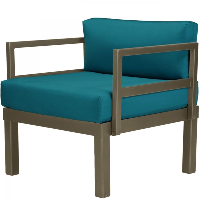 Make Your Patio as Comfortable as Your Living Room With Outdoor Club Chairs