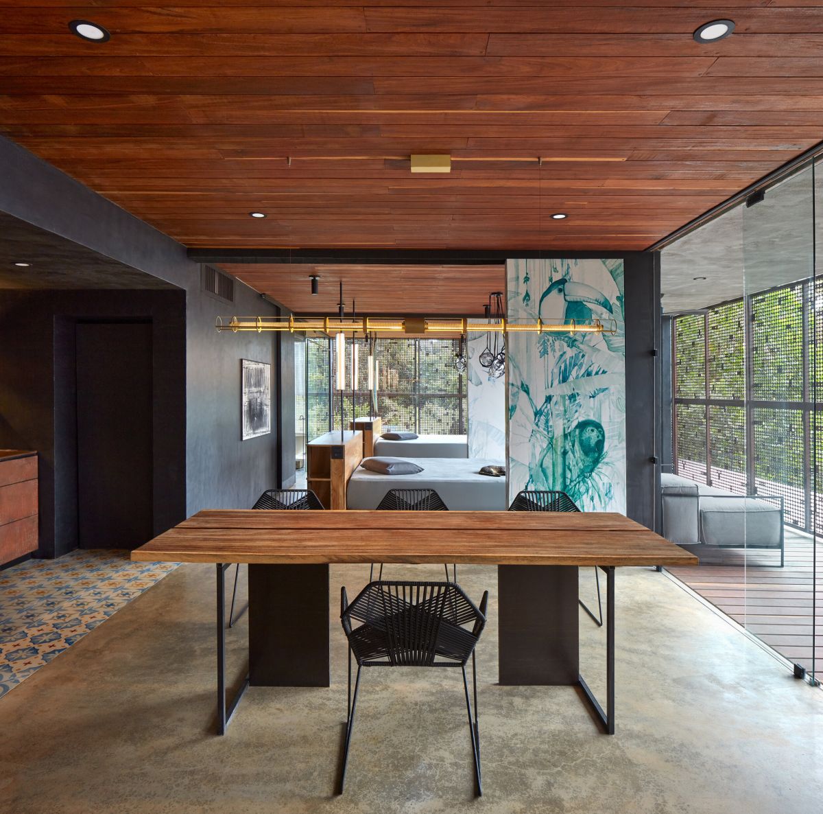 Atelier Costa Rica house with Green Roof by Formafatal dining table