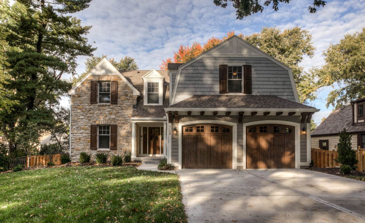 Attached Garage with a Gambrel Roof