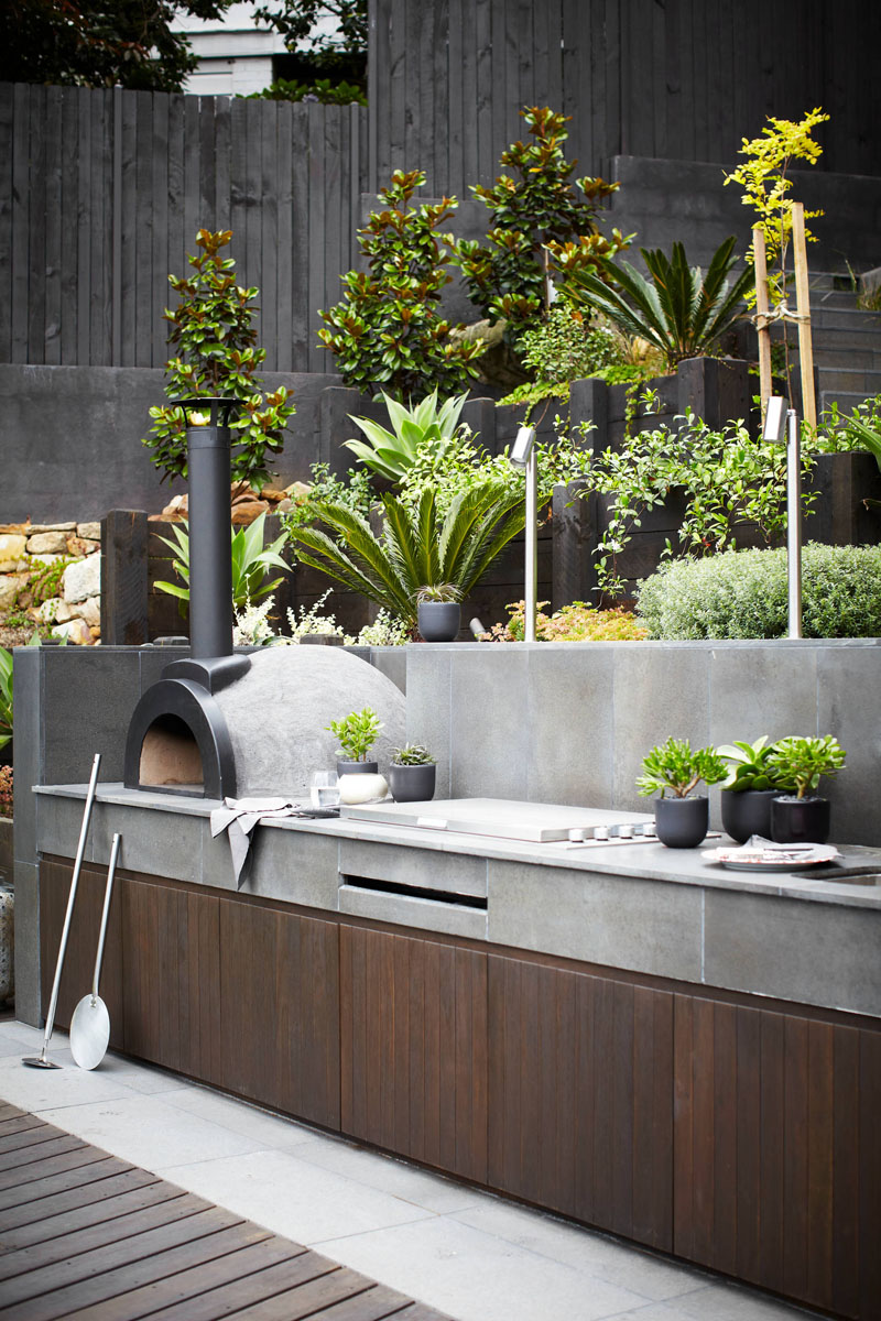 Beautiful Ways To Customize And Design An Outdoor BBQ or Grill Setup