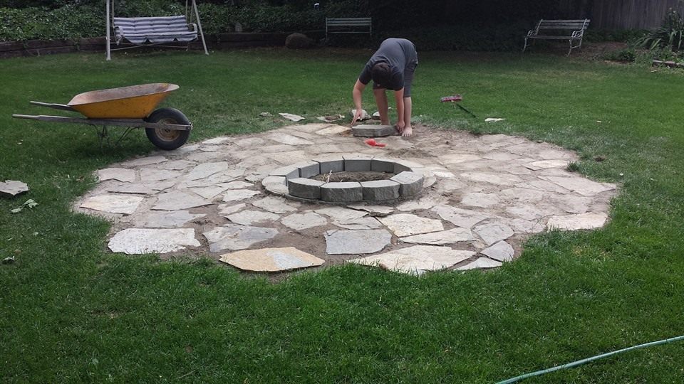 Backyard DIY fire pit