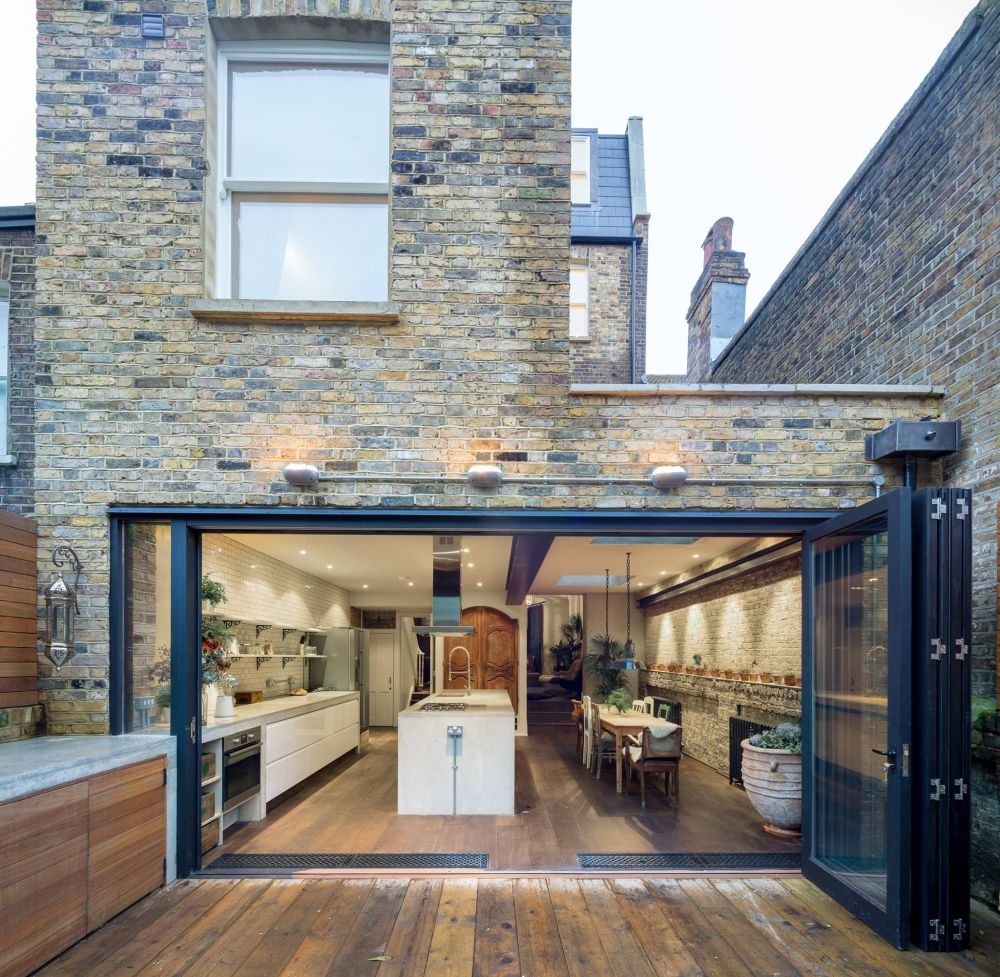 Backyard accordion windows