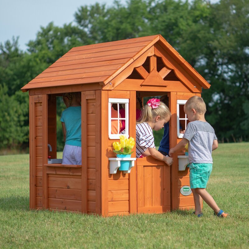 Backyard discovery Playhouse