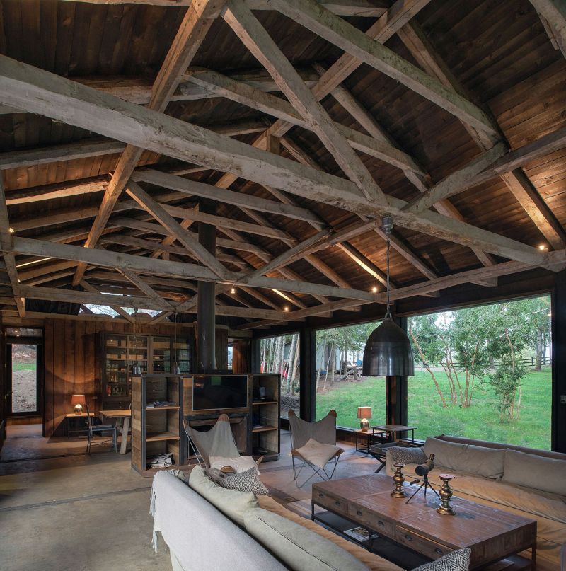 Barn House at Lake Ranco Living